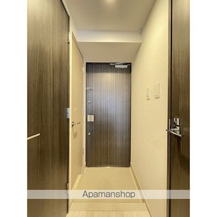 ザ・グラヴィティ新宿[2DK/37.9m2]の玄関