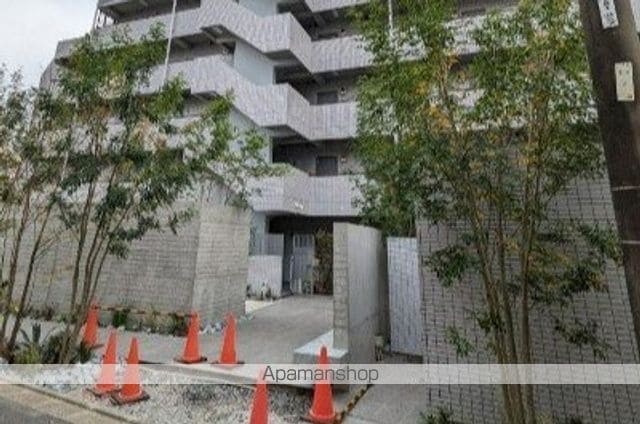 PATH仲六郷の玄関写真