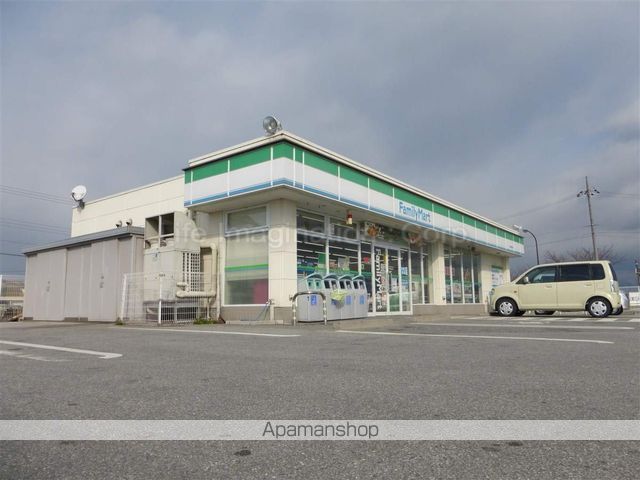 マコズ・アベニューの周辺写真