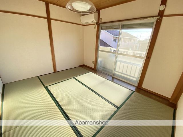 レイクグリーン三好 B棟の内装写真