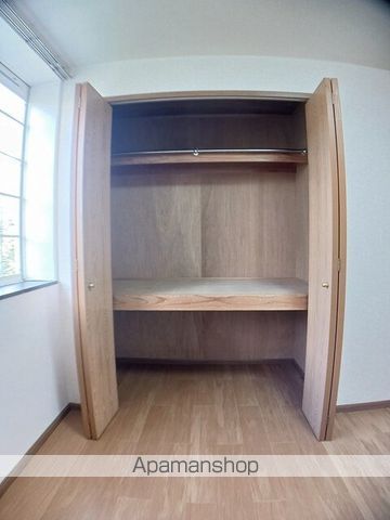 メゾンクレストの内装写真
