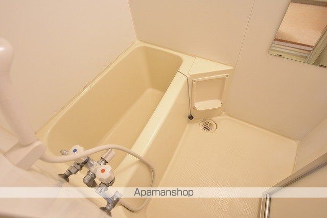 リトルスティングBの内装写真