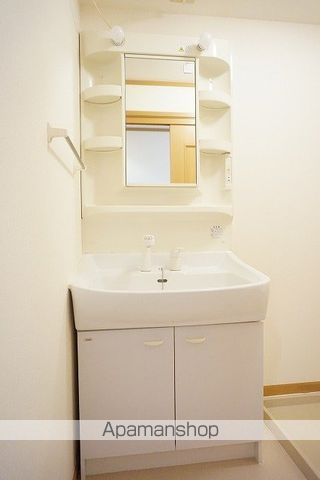 デフィーOOGIの内装写真