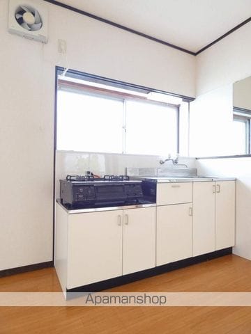 芳川町貸家の内装写真