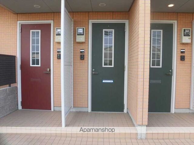 和歌山県和歌山市津秦[2LDK/58.27m2]のエントランス
