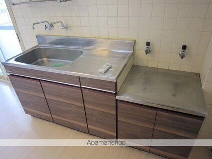 ピース八幡[2DK/43.47m2]の共用部1