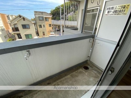 メゾン・ド・パリス[1K/21m2]のバルコニー