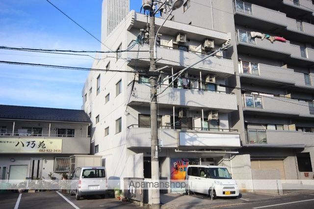平成ビルの外観写真