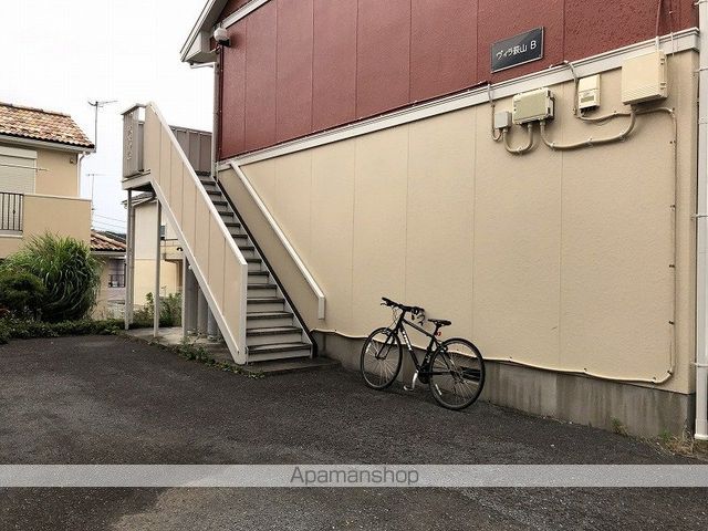 ヴィラ萩山Bの玄関写真