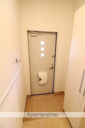 グランプラトⅤ[1LDK/46.06m2]の玄関