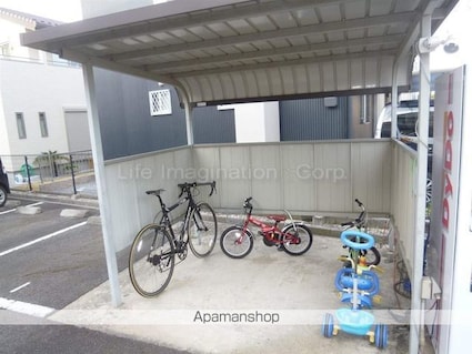 ＴＷＩＮＯＡＫＳ[2LDK/59.62m2]の共用部3