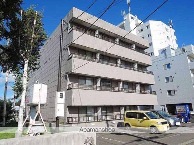 3R’Sの外観写真