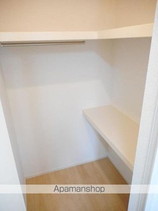ドゥ　アンソレイユ[1LDK/45.78m2]の収納