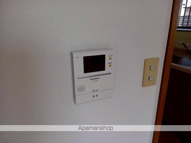 枚方市 2階建 築31年の内装写真
