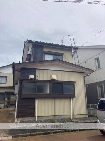 長岡市 2階建 築45年の外観写真