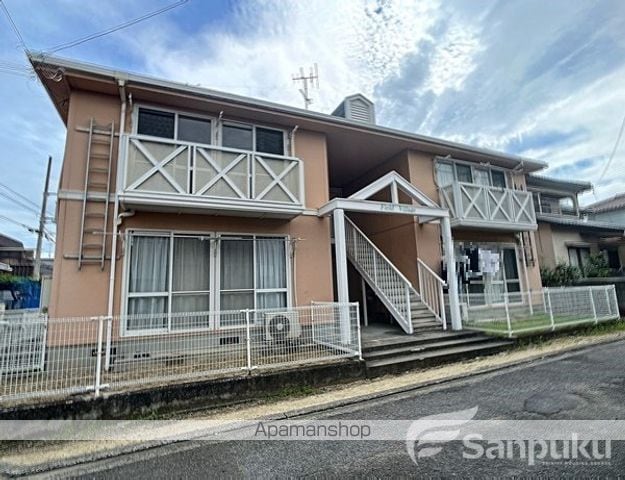 FIELD VILLAGE B棟の外観写真