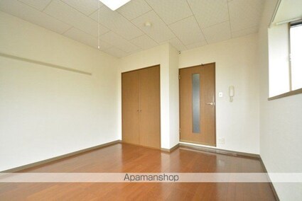 ファミーユ小松島[1K/27.13m2]の内装3