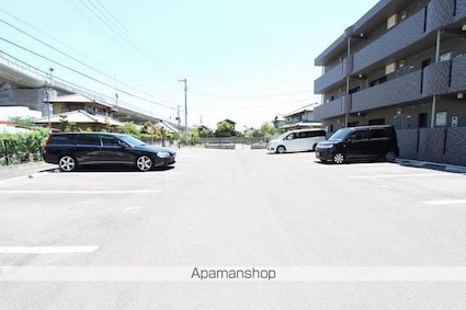 香川県高松市林町[2LDK/60.03m2]の駐車場