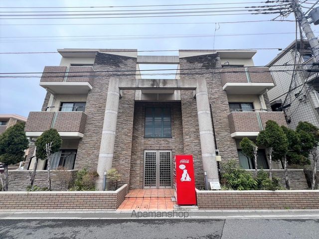 プリュムの外観写真