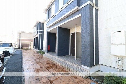 東京都あきる野市牛沼[1LDK/32.72m2]のエントランス1