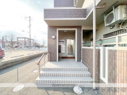 ウイング　コート[2LDK/51.3m2]のエントランス1