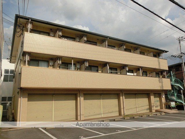 ファミール3号館の外観写真