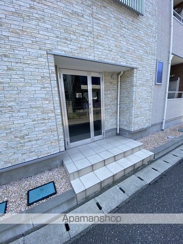 Common中木戸の玄関写真