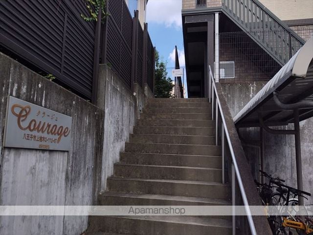 クラージュの玄関写真