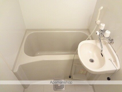 レオパレス鷹匠町[1K/23.61m2]のバス