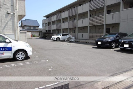 ローゼスポート港町　Ａ棟[1LDK/43.26m2]の駐車場