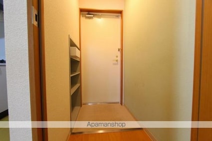 ＳＥＮＴＩＡ・ＷＥＳＴ[1LDK/32.27m2]の玄関