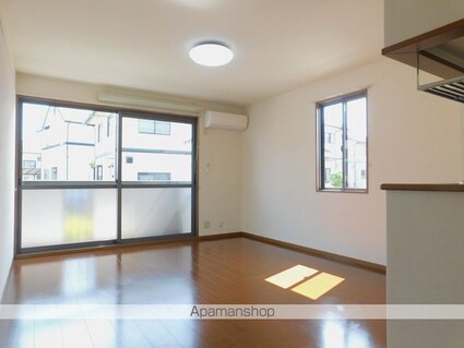 コートタウン西岡　Ａ棟[2LDK/62.1m2]のリビング・居間