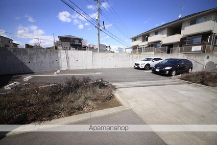 エル・ヴィエント[1LDK/40.43m2]の駐車場