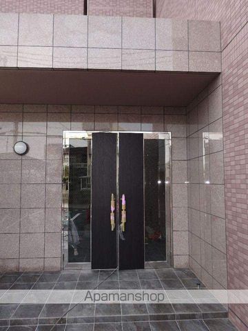 グランクリュ佐古 EASTの玄関写真