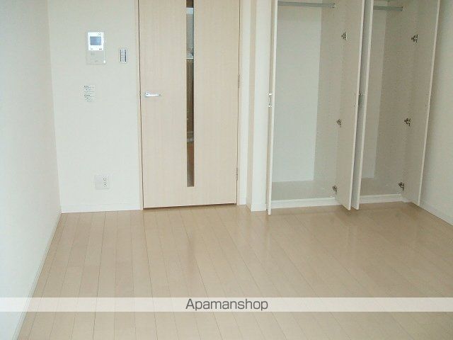 ラクアスレジデンス東新宿の内装写真