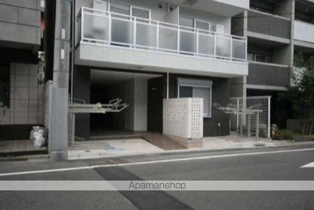 b’CASA Tatekawaの玄関写真