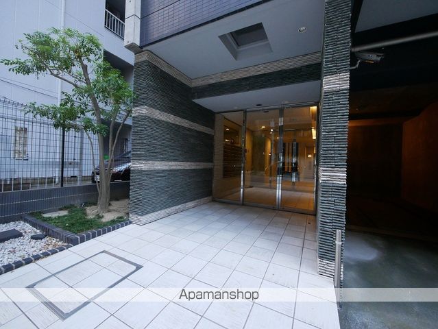 アーバネックス大手前の玄関写真