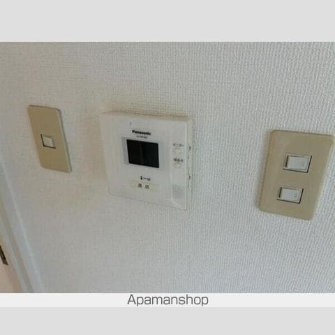 ローヤルハイツ菊水元町の内装写真