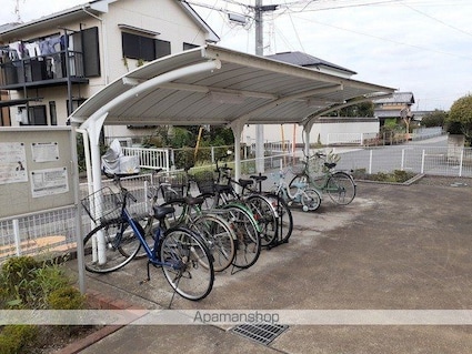 アジュールＡ[2LDK/58.33m2]のエントランス