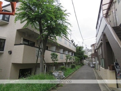 クレッセント三軒茶屋[1R/13.98m2]の外観5
