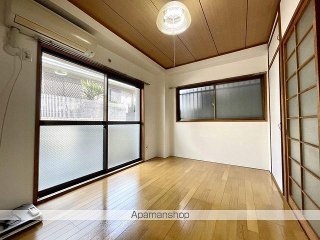 山荘ヴィラの内装写真