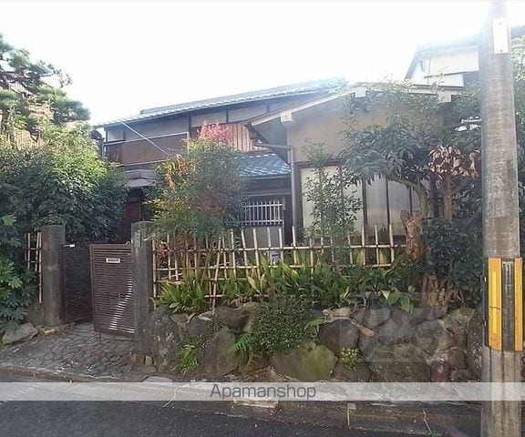 小山東花池町1番地の外観写真