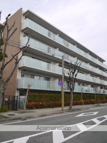 甲子園六石町ハイツの外観写真