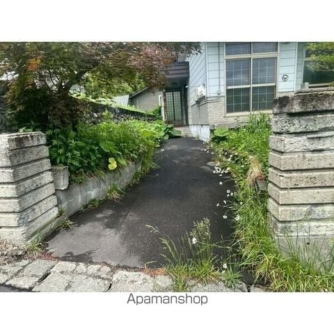 函館本線 銭函駅 徒歩25分 2階建 築31年の玄関写真