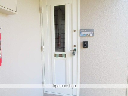 プレジール四丁目Ⅰ[2DK/45.8m2]のエントランス