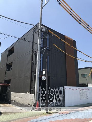 ブルーレインハウス