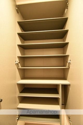 クレスタの内装写真