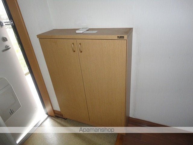 アーディーハイツIの内装写真