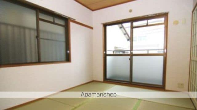 ホワイトエクセルの内装写真