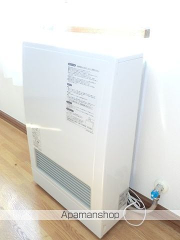 East Village apartmentの内装写真